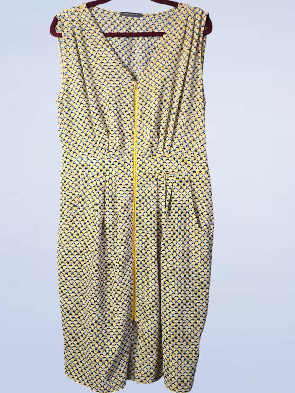 Suzy Shier Sleeveless Yellow Patterned Shift Dress - Size Large